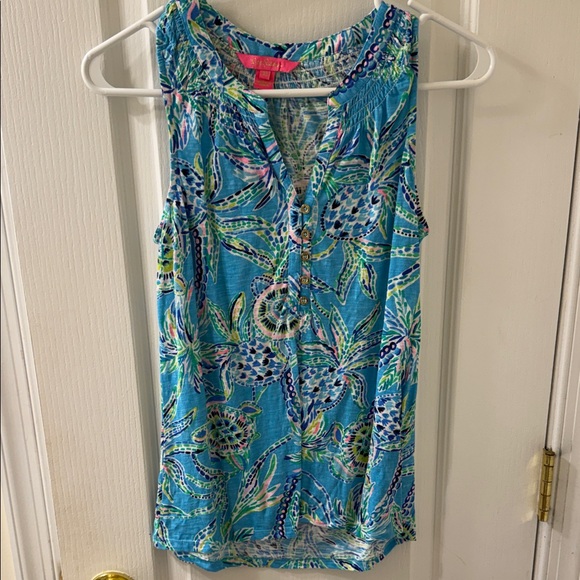 Lilly Pulitzer Tops - Lilly Pulitzer Vibrant Blue Tropical Print Blouse